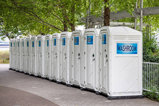 Best Porta potty delivery and setup  in Ferdand, IN